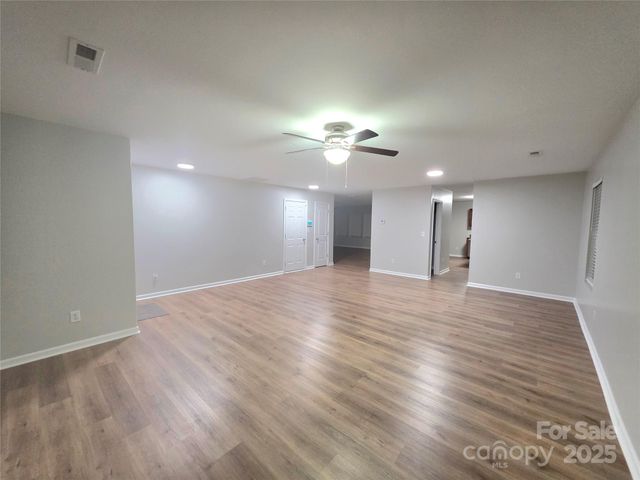 1047 Mackey Court, Gastonia, NC 28056