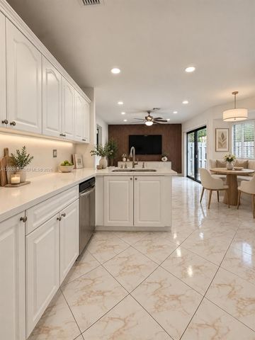 19603 NW 82nd Place, Hialeah, FL 33015