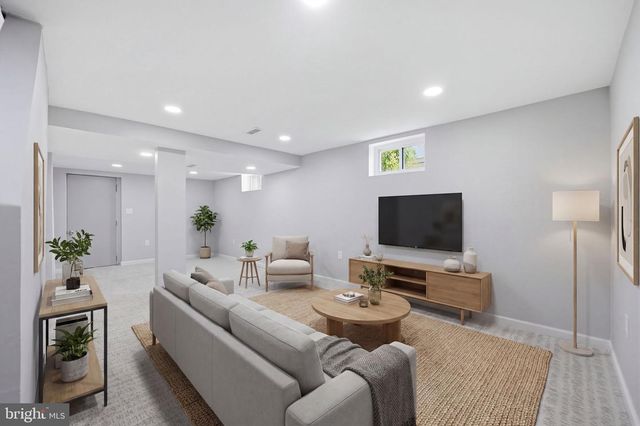 176 CARROLL RD, Pasadena, MD 21122
