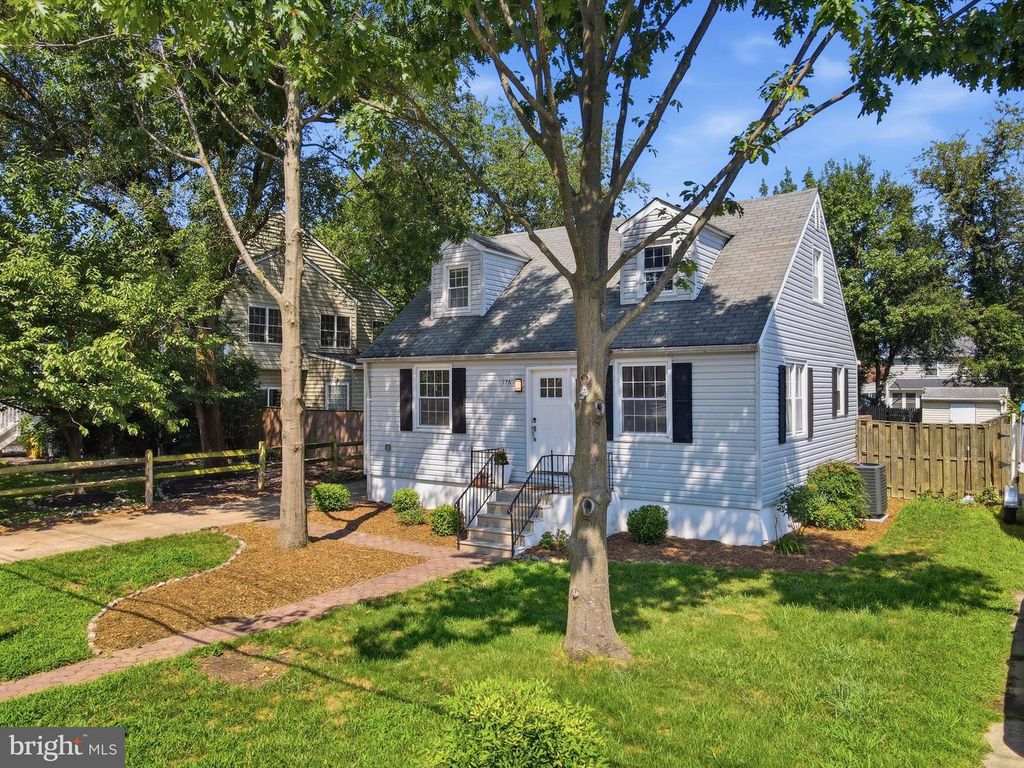 176 CARROLL RD, Pasadena, MD 21122