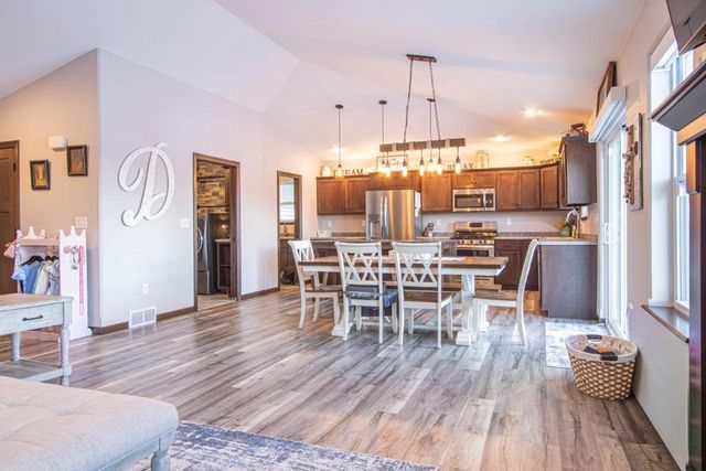 320 N 36TH AVENUE, Wausau, WI 54401