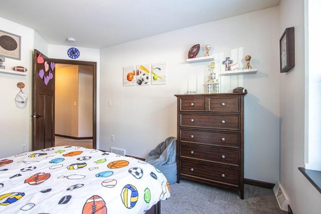 320 N 36TH AVENUE, Wausau, WI 54401