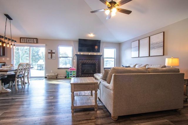 320 N 36TH AVENUE, Wausau, WI 54401