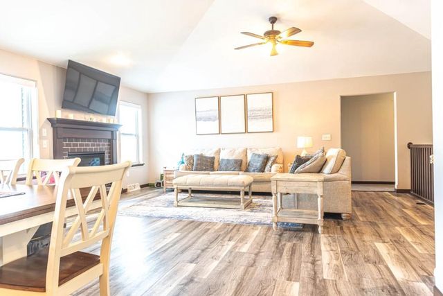 320 N 36TH AVENUE, Wausau, WI 54401