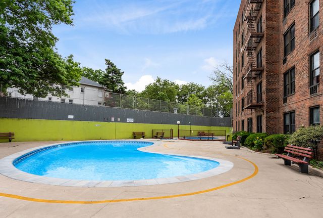 35-20 Leverich Street C342, New York City, NY 11377