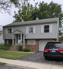 982 Grant Street, Bartlett, IL 60103