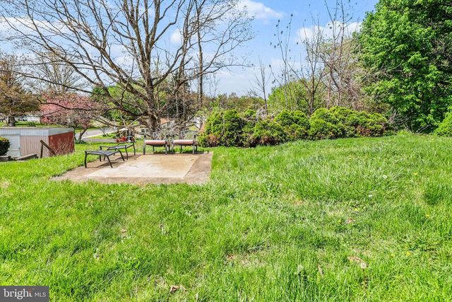 37 MOUNTAIN ST, Mount Holly Springs, PA 17065