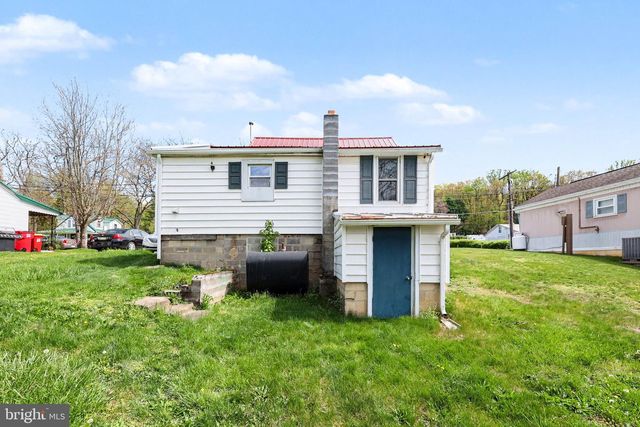 37 MOUNTAIN ST, Mount Holly Springs, PA 17065