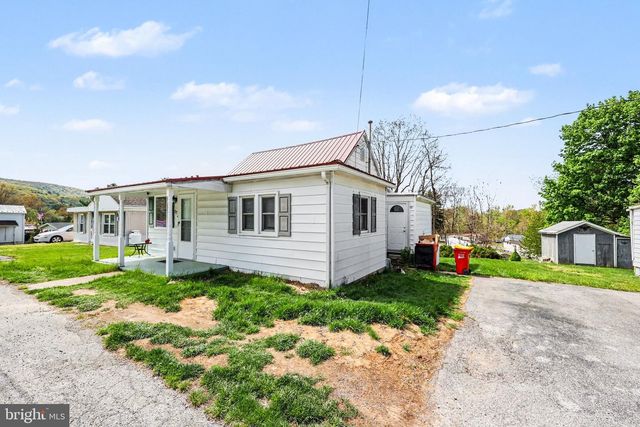 37 MOUNTAIN ST, Mount Holly Springs, PA 17065