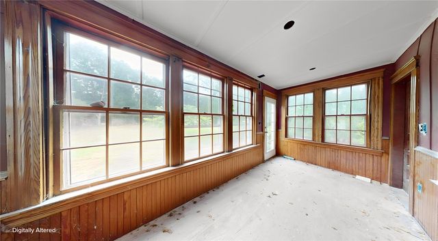 19 Mendon Road, North Attleboro, MA 02760