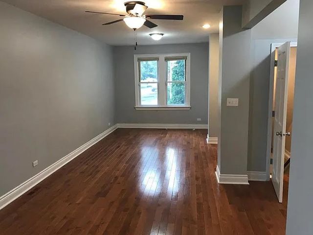 8100 S Houston Avenue, Chicago, IL 60617