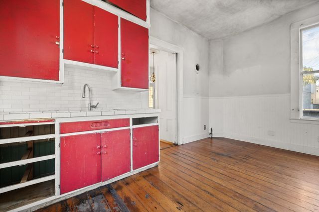 1746 8th Street, Oakland, CA 94607