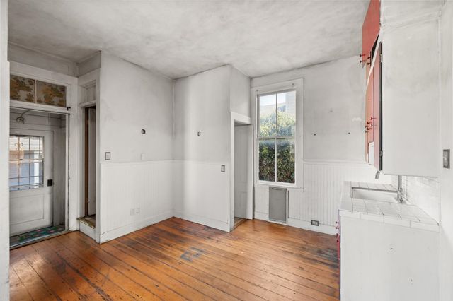 1746 8th Street, Oakland, CA 94607