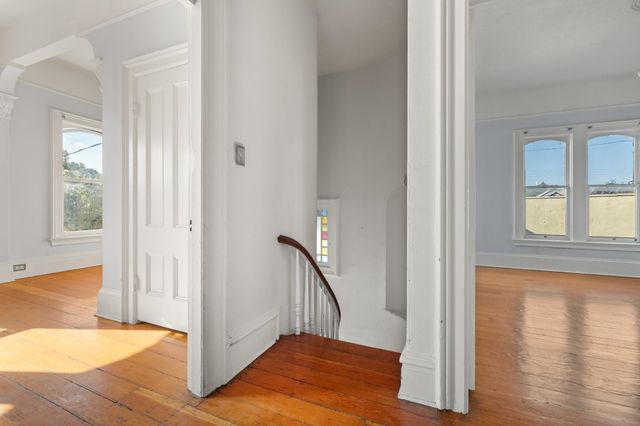 1746 8th Street, Oakland, CA 94607