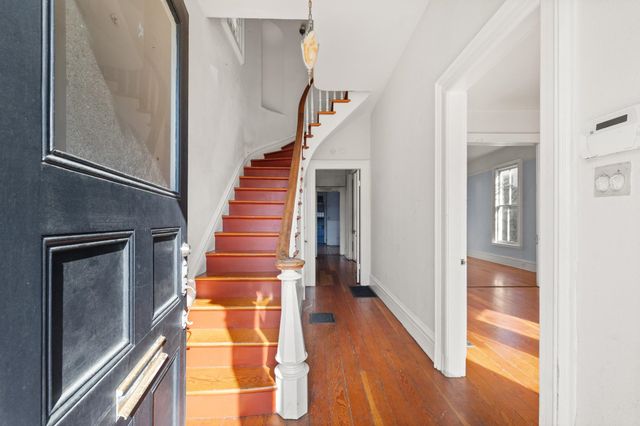 1746 8th Street, Oakland, CA 94607