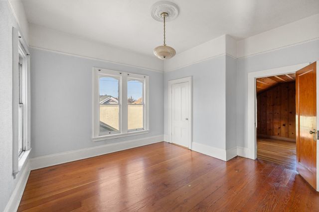 1746 8th Street, Oakland, CA 94607