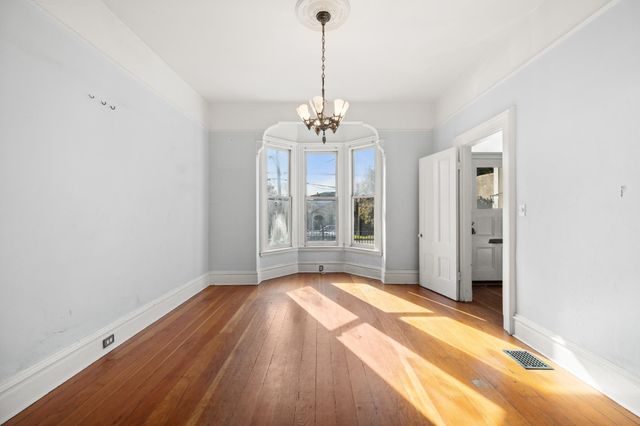 1746 8th Street, Oakland, CA 94607