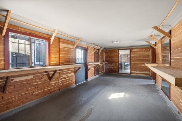 1746 8th Street, Oakland, CA 94607