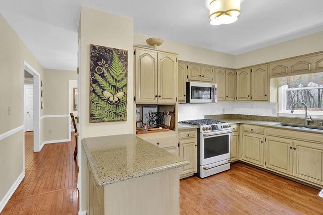 4706 Creek Wood Drive, Gainesville, GA 30507