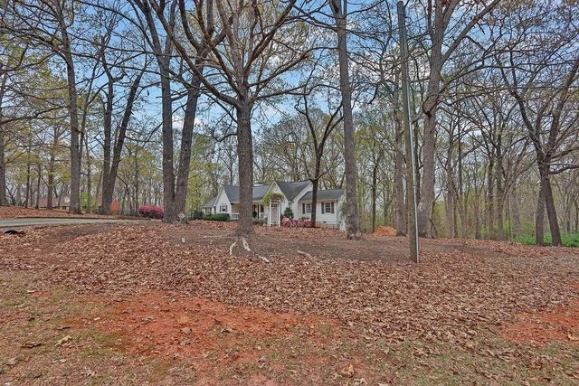 4706 Creek Wood Drive, Gainesville, GA 30507