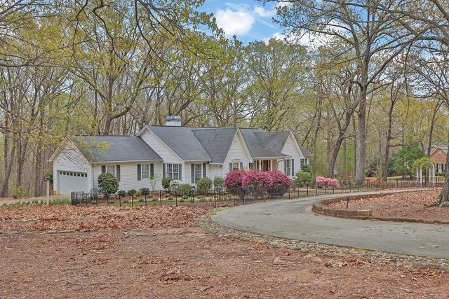 4706 Creek Wood Drive, Gainesville, GA 30507