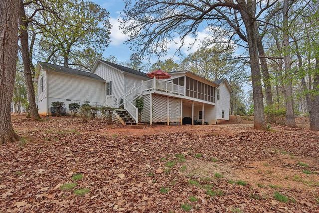 4706 Creek Wood Drive, Gainesville, GA 30507