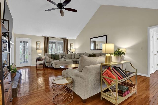 4706 Creek Wood Drive, Gainesville, GA 30507