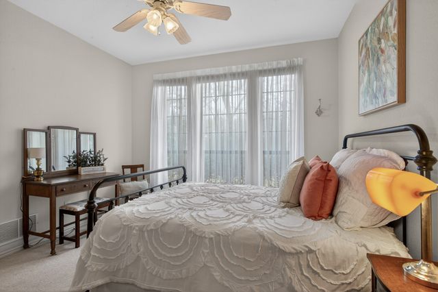 325 Thornhill Circle, Double Oak, TX 75077