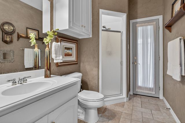 325 Thornhill Circle, Double Oak, TX 75077