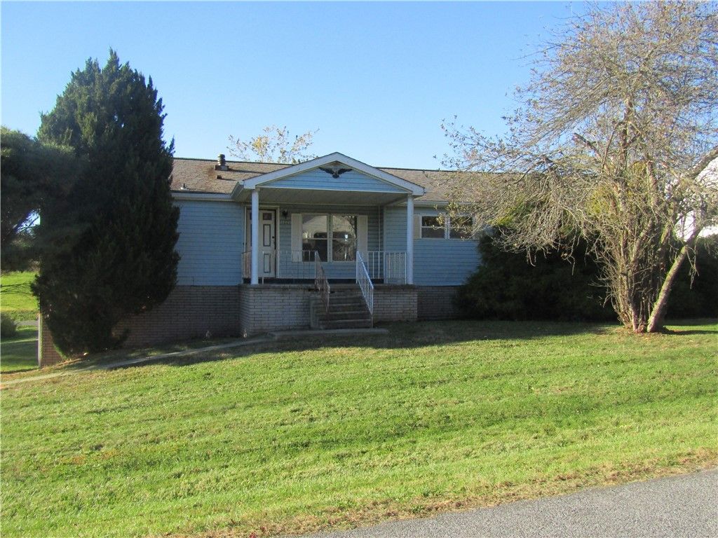 123 Stern Street, Somerset Twp, PA 15541