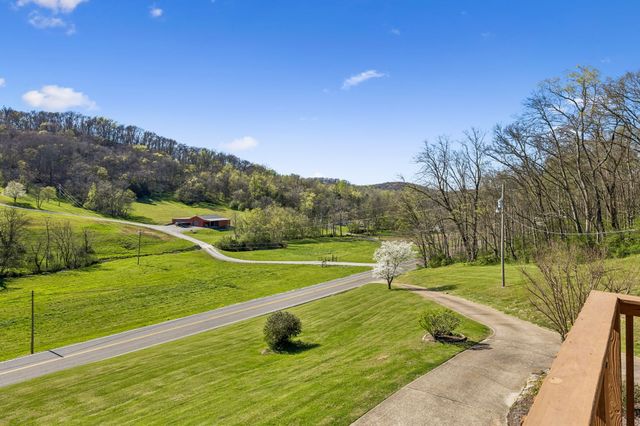 5005 Campbellsville Pike, Culleoka, TN 38451