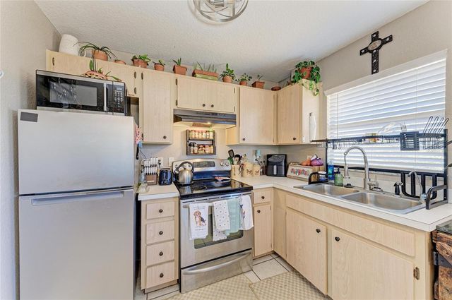 4678 253RD STREET E, Myakka City, FL 34251