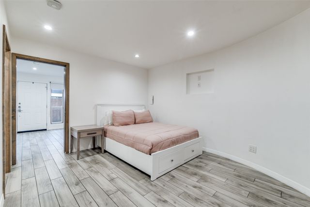 4130 Newton Avenue C, Dallas, TX 75219