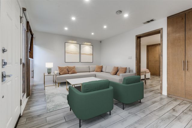 4130 Newton Avenue C, Dallas, TX 75219