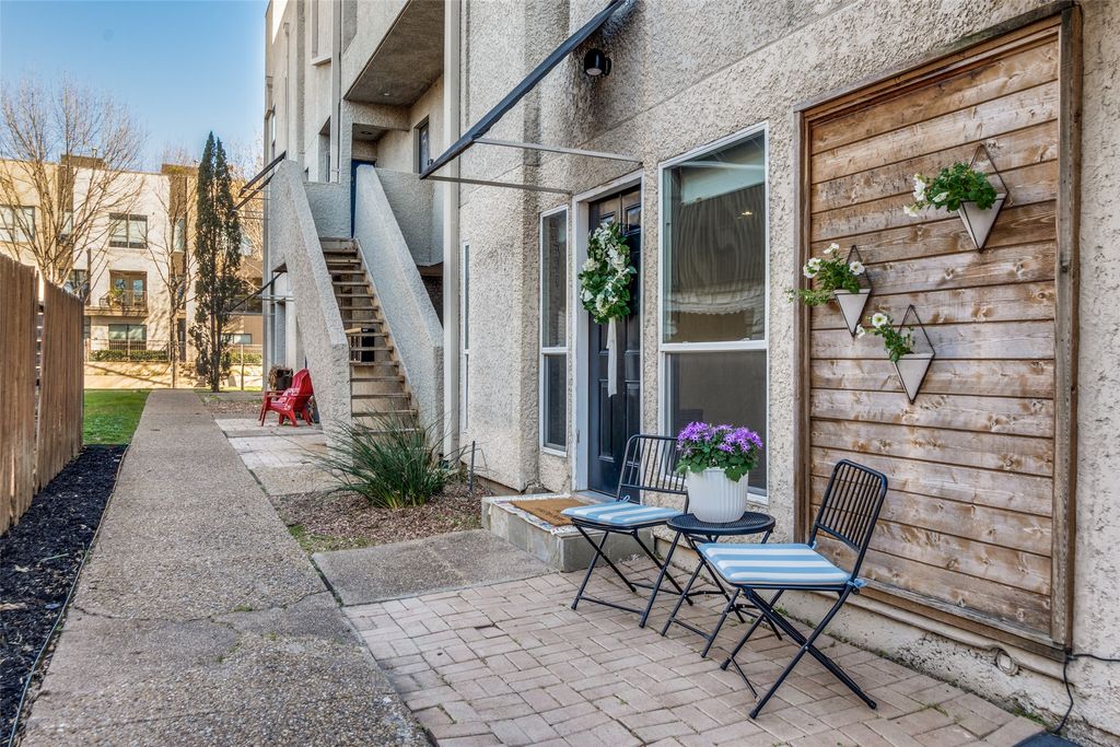 4130 Newton Avenue C, Dallas, TX 75219