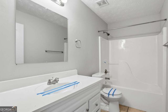 504 Dove Way, Social Circle, GA 30025