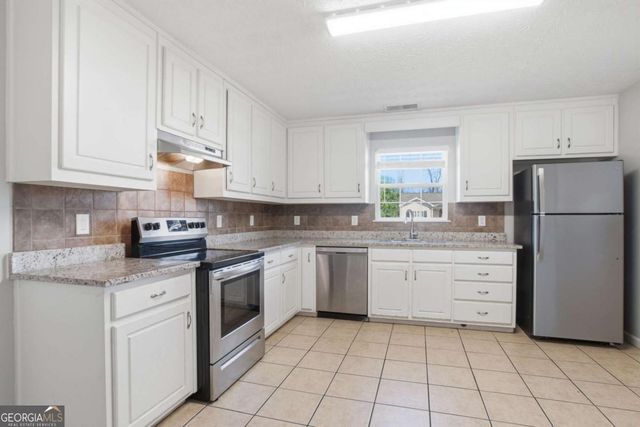 504 Dove Way, Social Circle, GA 30025