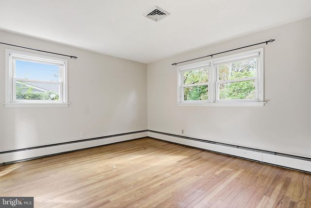 1101 LINDEN AVE, Yardley, PA 19067