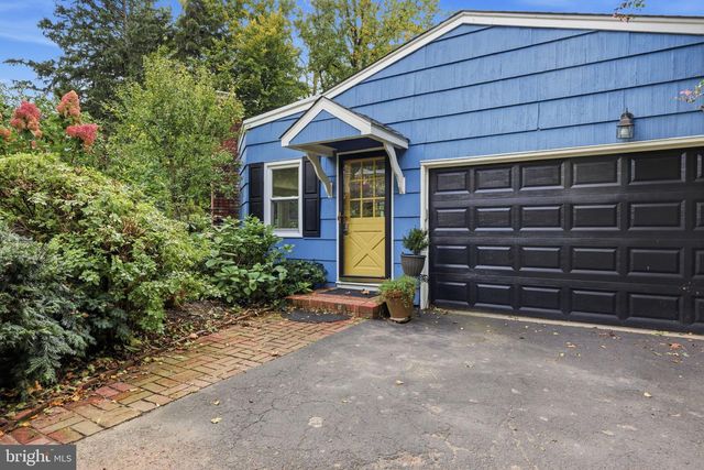 1101 LINDEN AVE, Yardley, PA 19067