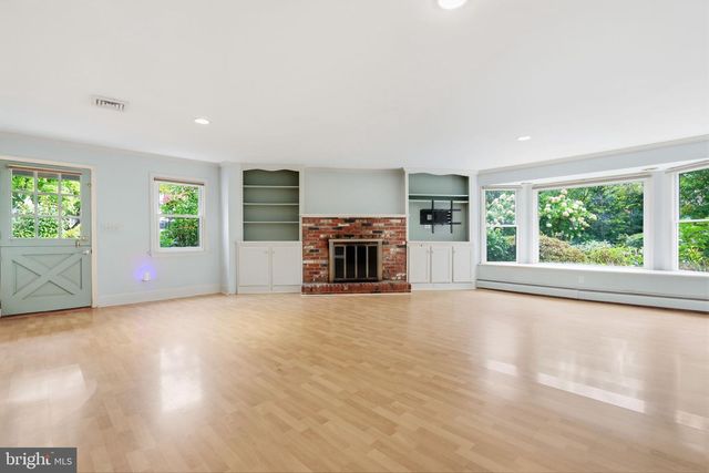 1101 LINDEN AVE, Yardley, PA 19067