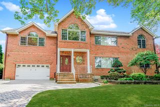 74 Longfellow Avenue, Staten Island, NY 10301