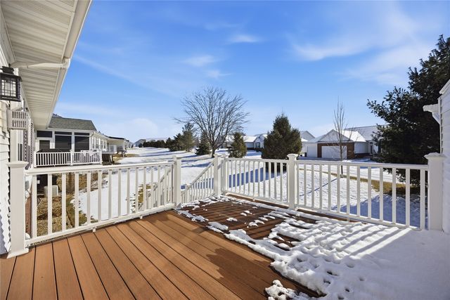 2665 Hunters Ridge Rd, Marion, IA 52302