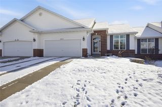 2665 Hunters Ridge Rd, Marion, IA 52302