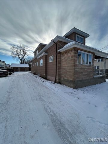 51 Laverack Avenue, Lancaster, NY 14043