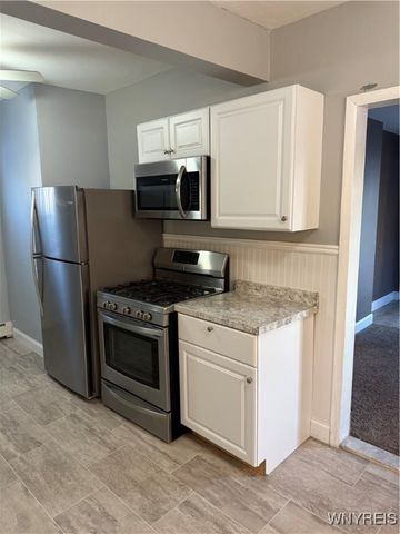 51 Laverack Avenue, Lancaster, NY 14043