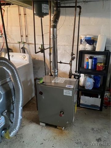 51 Laverack Avenue, Lancaster, NY 14043