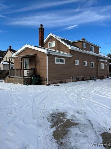 51 Laverack Avenue, Lancaster, NY 14043