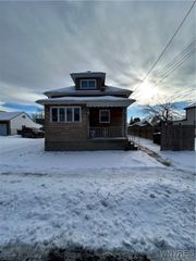 51 Laverack Avenue, Lancaster, NY 14043