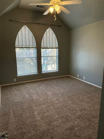 2828 Cedar Ridge Lane, Fort Worth, TX 76177