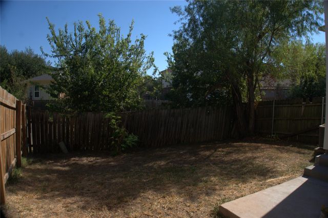 1512 Parkfield CIR, Round Rock, TX 78664